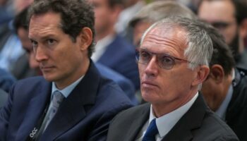 Stellantis : vers un départ immédiat de son emblématique patron Carlos Tavares