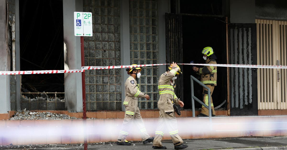 Synagogue incendiée à Melbourne : trois suspects recherchés