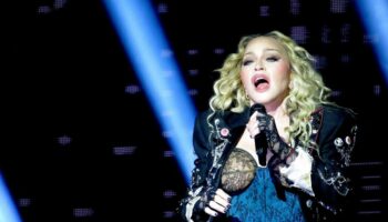 « Terriblement irrespectueux » : Madonna crée la polémique en publiant des photos osées, créées par l’IA, d’elle avec le pape