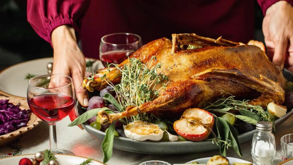 Tipps für Garen: Leckere Ente zu Weihnachten: So kommt der Vogel knusprig aus dem Ofen