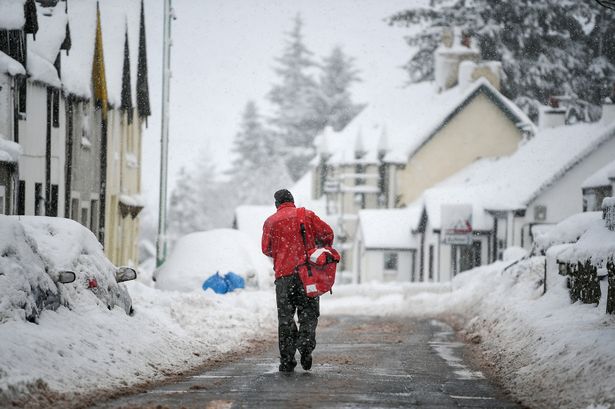 UK weather maps turn purple as snow to smash into Britain with 5-inch flurry