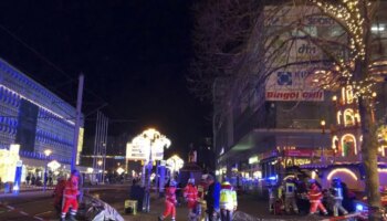 Un coche atropella a un grupo de personas en un mercadillo navideño en Alemania