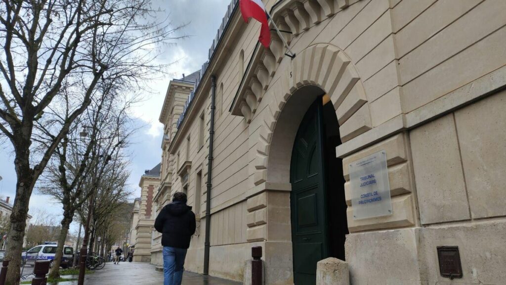 Un professeur des écoles condamné à de la prison ferme dans les Yvelines pour attouchements sexuels