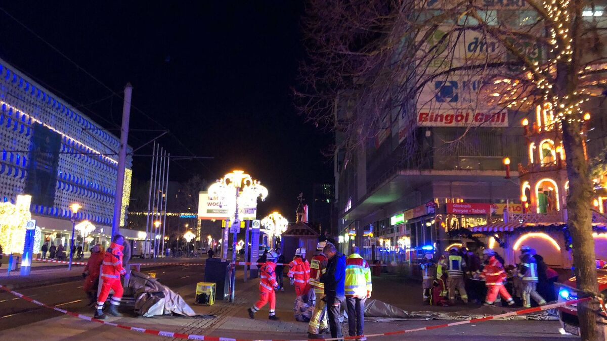 Une voiture fonce sur un marché de Noël en Allemagne : au moins deux morts et plus de 60 blessés