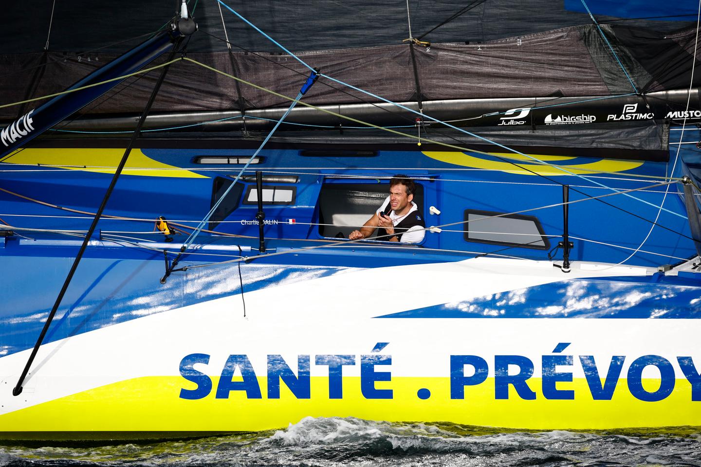 Vendée Globe 2024 : au Cap Leeuwin, Charlie Dalin toujours en tête, mais un peu ralenti