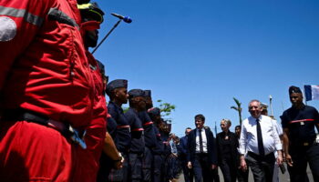 François Bayrou à la Réunion après sa visite express à Mayotte