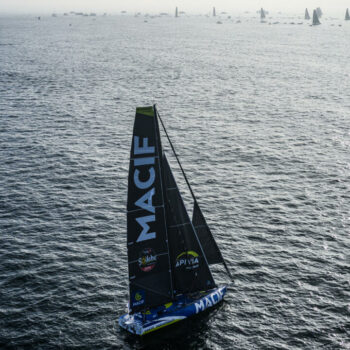 Vendée Globe : le skipper Charlie Dalin en tête de la course autour du monde à la voile