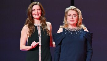 Chiara Mastroianni n’a pas digéré que Catherine Deneuve, sa mère, signe la tribune sur la « liberté d’importuner »