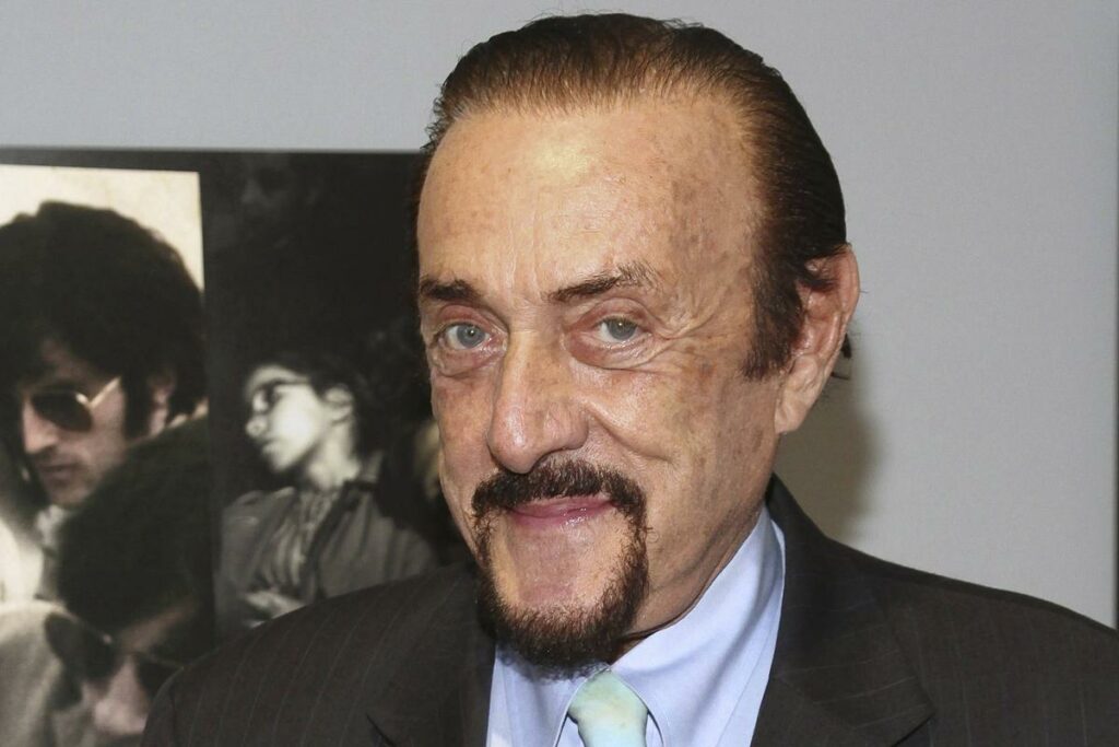 Philiip Zimbardo, l’éminent chercheur qui a pipeauté une sordide expérience de prison pour devenir célèbre