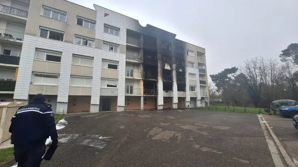 Incendie d'immeuble en Gironde : le bilan porté à deux morts après le décès d'une septuagénaire