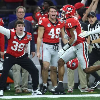 Inactive Georgia player draws penalty for bizarre move in Sugar Bowl vs. Notre Dame