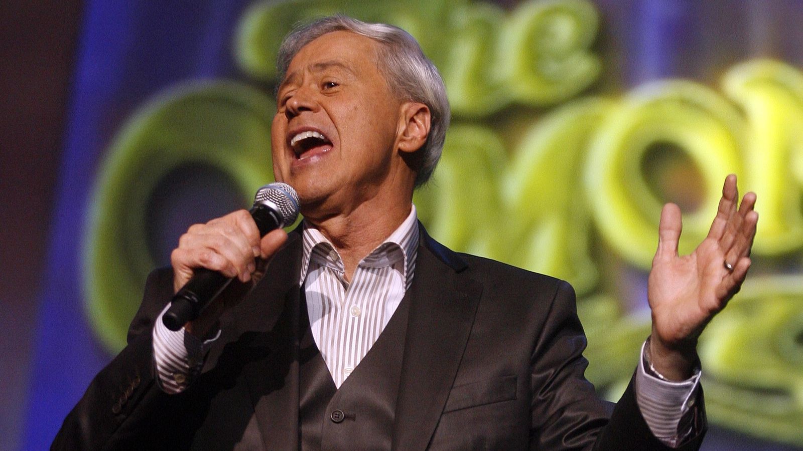 Wayne Osmond performs during a taping of the Osmonds 50th anniversary show at the Orlean's casino in Las Vegas on Tuesday, Aug. 14, 2007. (AP Photo/Isaac Brekken)