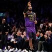 En NBA, LeBron James égale à 40 ans un record de points détenu par Michael Jordan