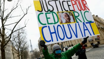 Mort de Cédric Chouviat : trois policiers impliqués bientôt jugés pour « homicide involontaire »