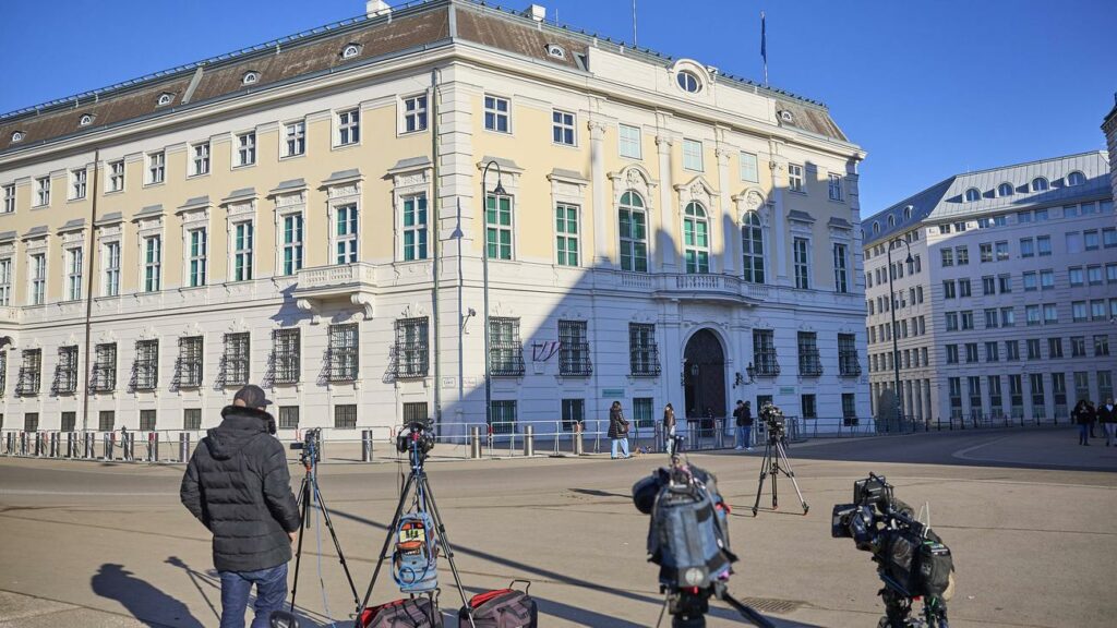 Österreich: ÖVP und SPÖ setzen Koalitionsverhandlungen ohne Neos fort