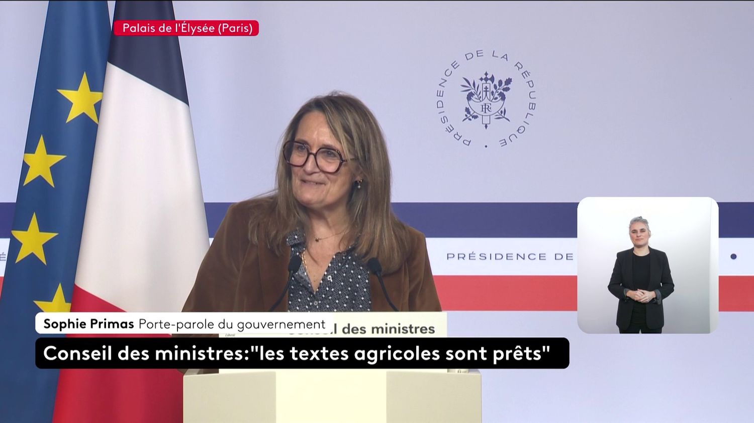 "C'est dans ces tempêtes que chacun doit prendre ses responsabilités", déclare la porte-parole du gouvernement à l'issue du premier Conseil des ministres