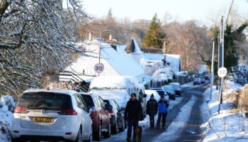 UK weather live: Amber warnings in place as snow and freezing rain hits Britain