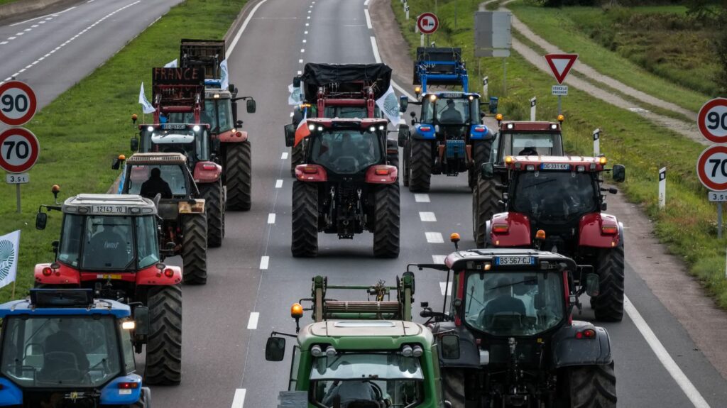 Crise agricole : la réunion du 13 janvier avec les syndicats à Matignon "vient tardivement", regrette la Confédération paysanne