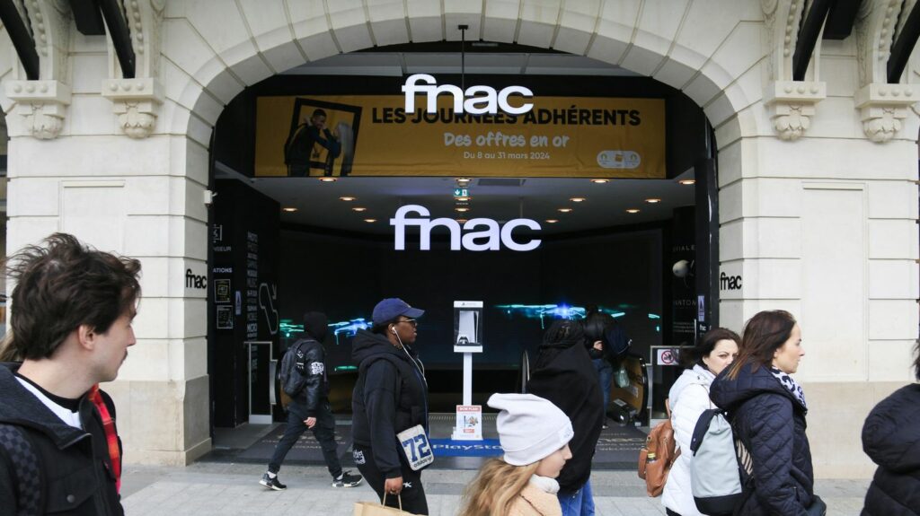 La Fnac des Champs-Elysées ferme définitivement, une semaine plus tôt qu'annoncé