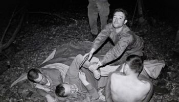 « La connerie vous saute à la gorge » : le service militaire raconté il y a 50 ans dans « le Nouvel Obs »