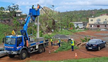 Mayotte : le rétablissement du réseau électrique en bonne voie, un travail "prodigieux" selon le directeur général d'Électricité de Mayotte