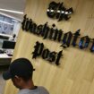 La dessinatrice de presse Ann Telnaes quitte le « Washington Post » après le rejet d’une caricature sur son propriétaire, Jeff Bezos