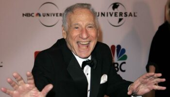 Mel Brooks en 2006 : « L’humour juif, c’est l’idée que la vie est drôle, mais qu’elle se termine très, TRÈS, sérieusement »