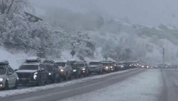 États-Unis : une violente tempête de neige balaye le centre du pays