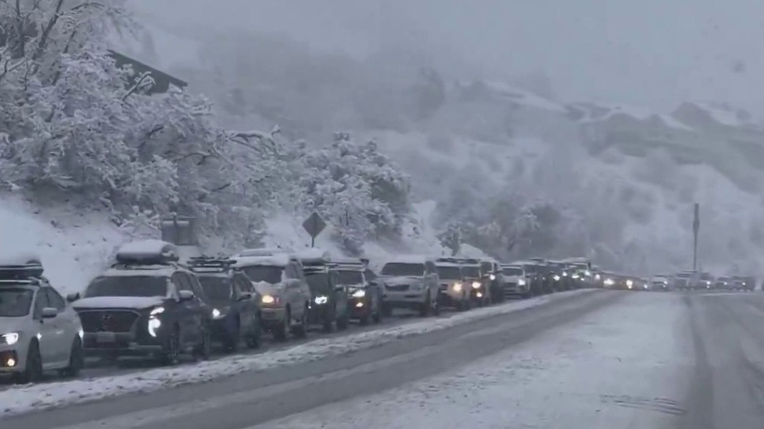 États-Unis : une violente tempête de neige balaye le centre du pays