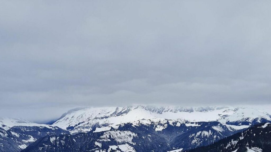 REPORTAGE. "Des conditions superbes" : les stations de ski retrouvent le sourire face à une saison "extraordinaire"