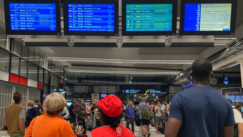 Tempête Floriane : la SNCF annonce de multiples perturbations des TGV, TER et RER