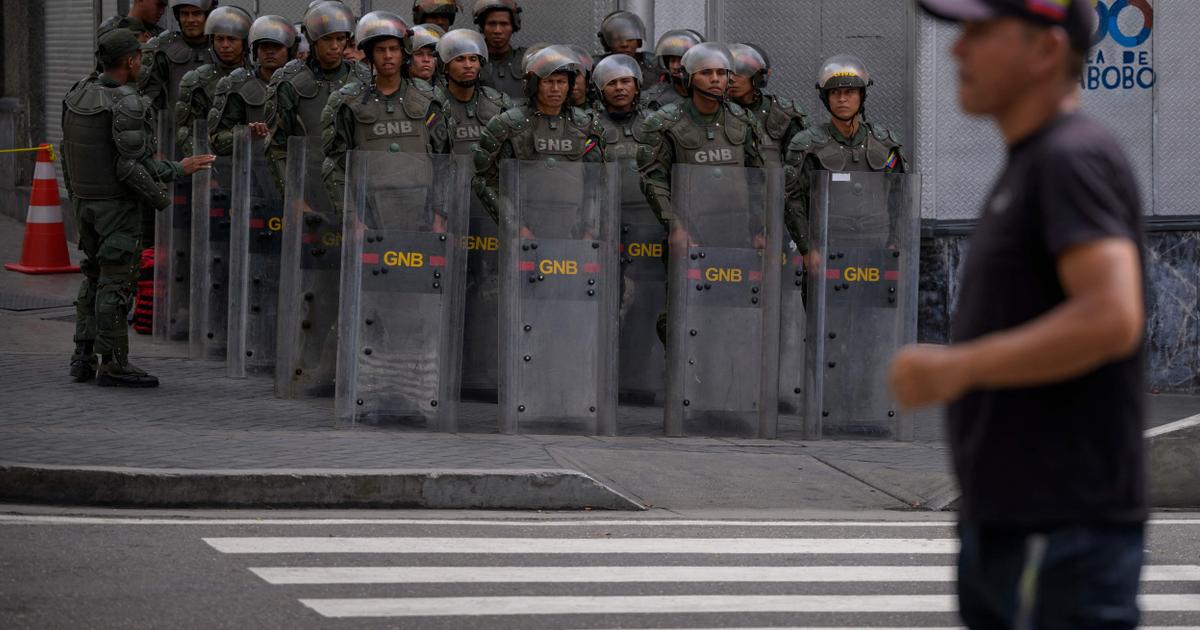 L’opposition vénézuélienne appelle à manifester la veille de l’investiture de Maduro