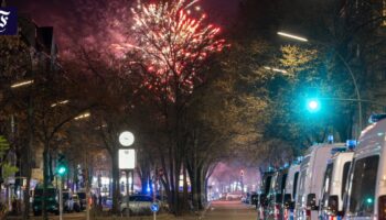 Silvester-Bilanz: Mehr als 1450 Straftaten in der Silvesternacht in Berlin