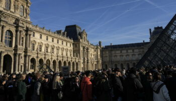 Malgré les JO, les musées et sites touristiques parisiens ont vu leur fréquentation bien résister en 2024