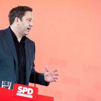 Regierungsbildung in Österreich: Klingbeil wirft Union fehlende Distanzierung von ÖVP vor