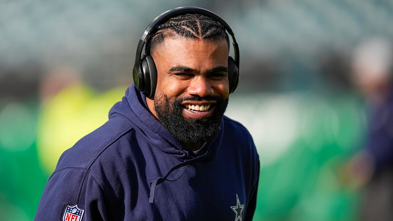 Chargers to sign Ezekiel Elliott ahead of playoff game: reports