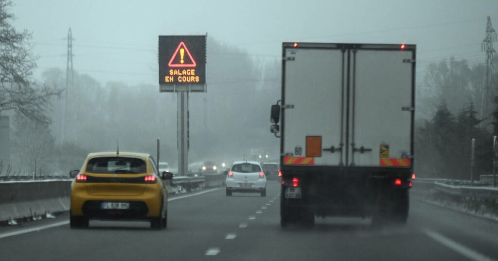 Neige et verglas : 4 départements du Nord en vigilance orange mercredi, des transports scolaires suspendus