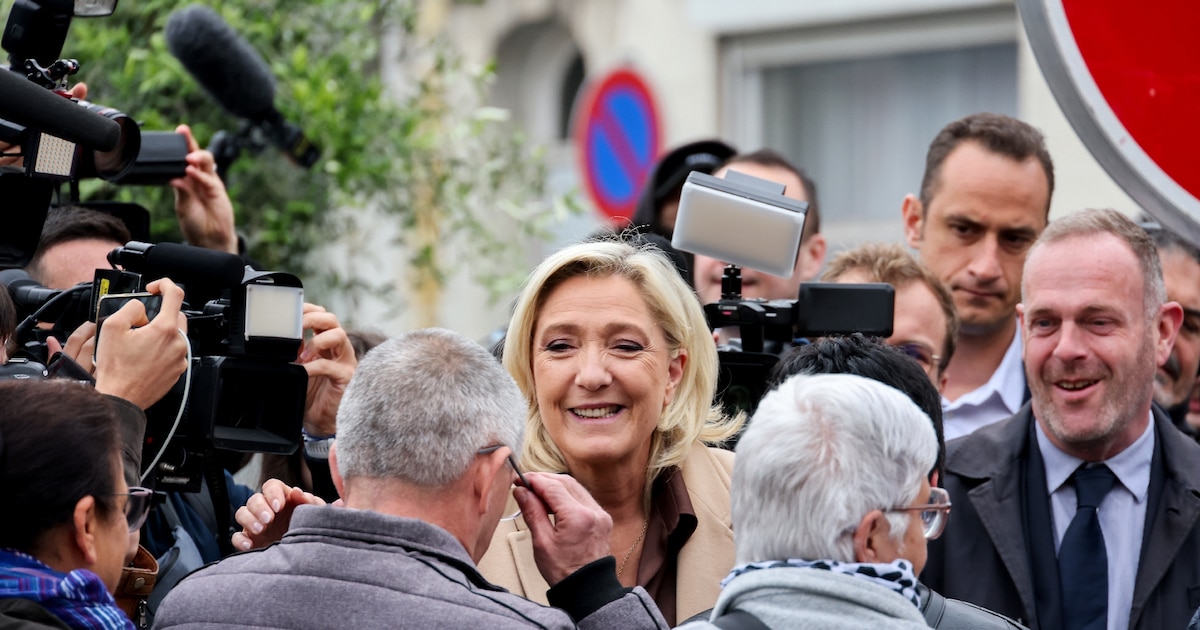 Marine Le Pen, son opération séduction de la droite républicaine