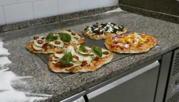 Plus légère et plus pratique, la pinsa peut-elle détrôner la pizza?