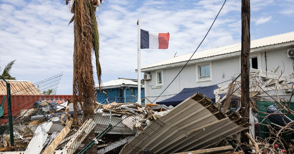 Les dégâts du cyclone Chido à Dzaoudzi, à Mayotte, le 28 décembre 2024