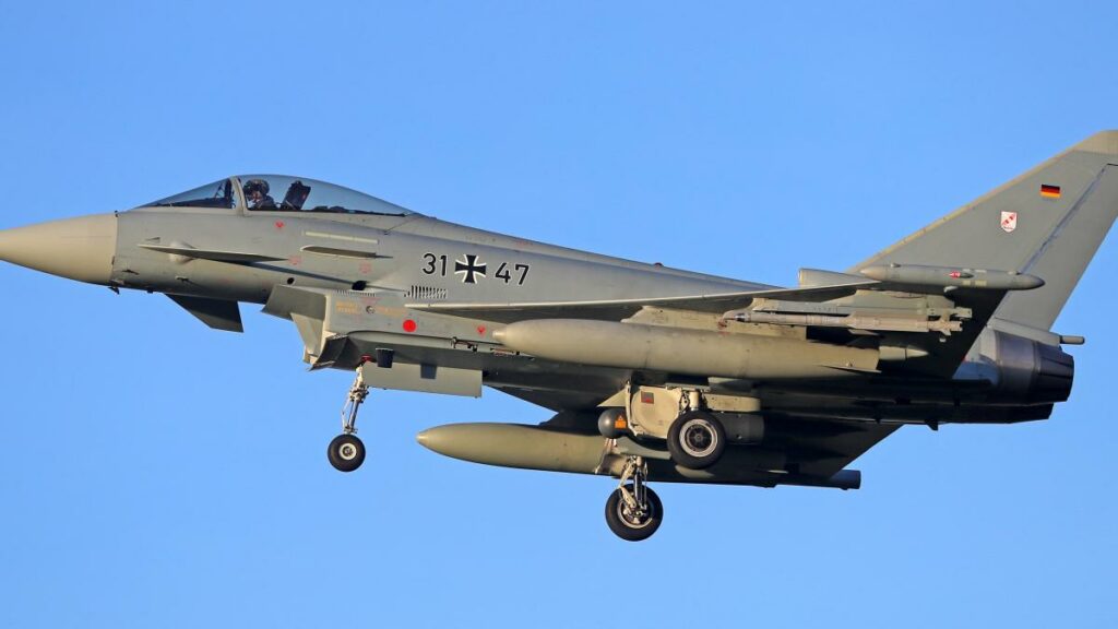 Drohnenwarnung im deutschen Luftraum – Eurofighter steigen auf