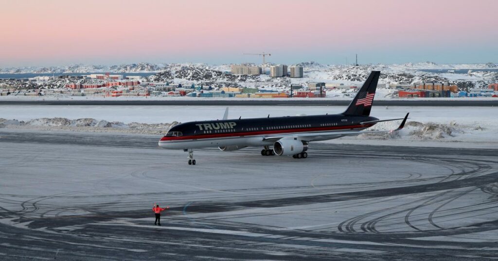 En voulant annexer le Groenland, Donald Trump joue au “pyromane”