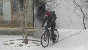 Cinq départements du nord-ouest de l'Hexagone placés en vigilance orange crues, le Nord et le Pas-de-Calais toujours en vigilance orange neige-verglas