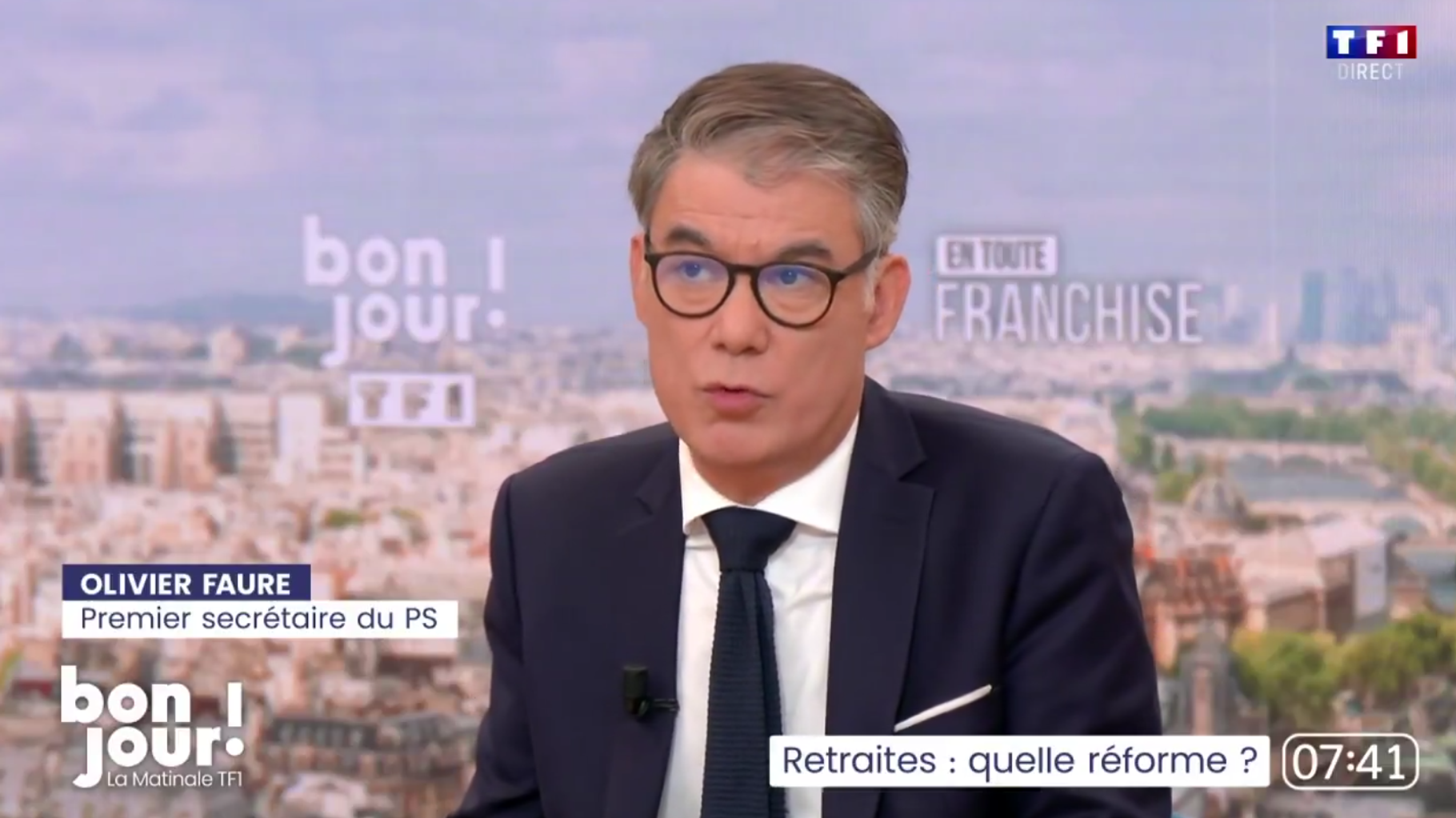 Retraites : Olivier Faure évoque un « changement » du gouvernement, Mélenchon dénonce la « servilité » du PS