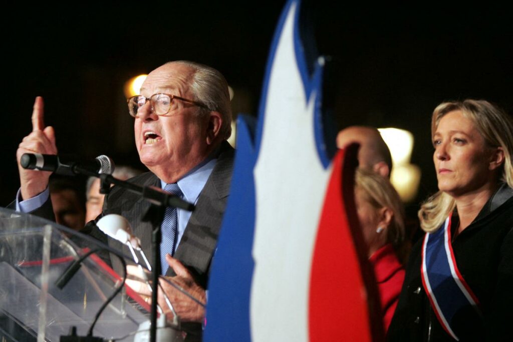 « Parler de la Seconde Guerre mondiale ne nous apporte rien » : en 2005, Le Pen lâché par sa fille