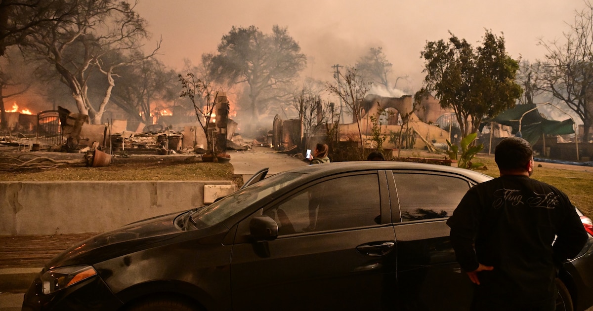 Des maisons détruites par un incendie à Altadena, au nord de Los Angeles, le 8 janvier 2025