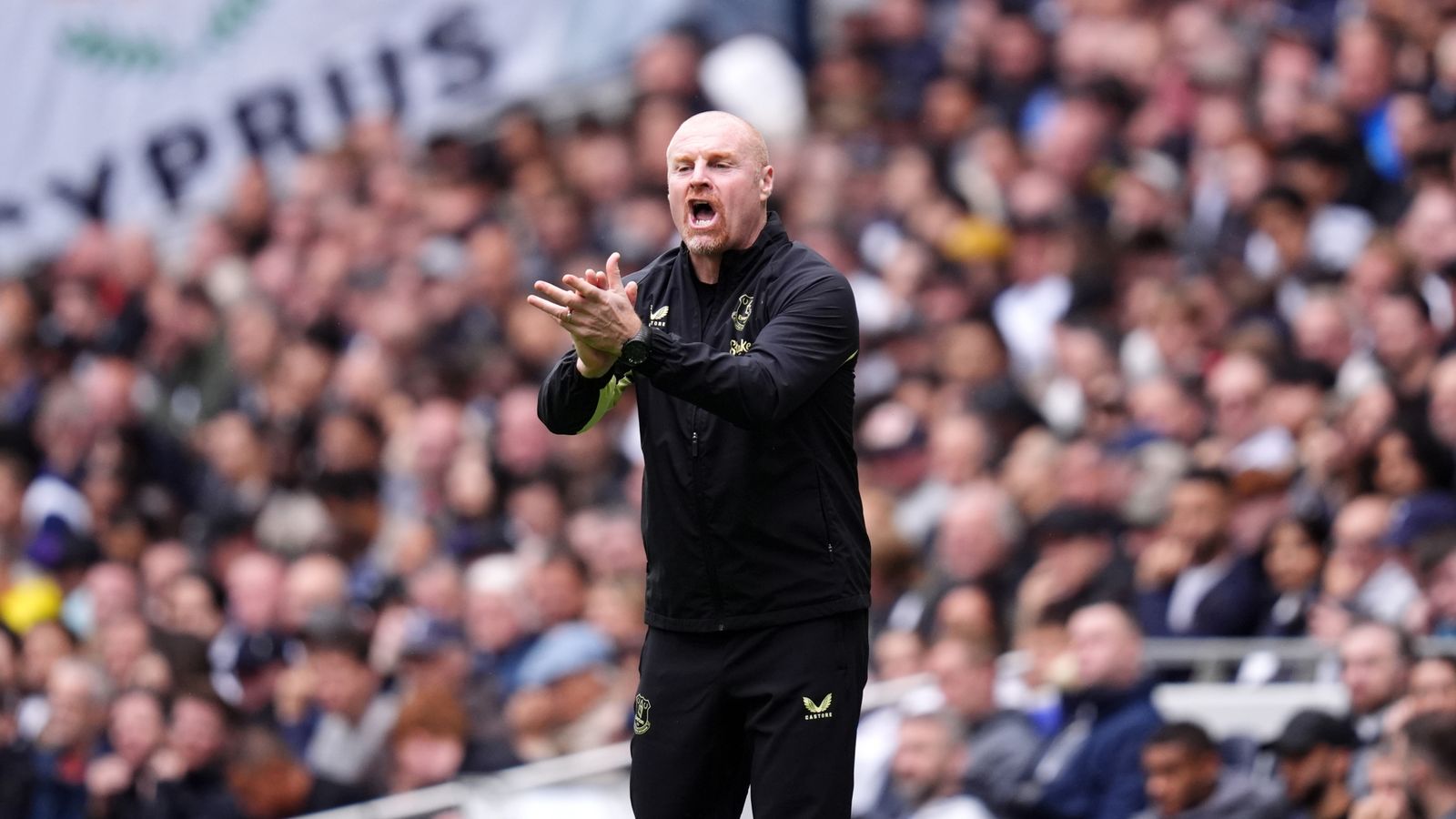 Everton manager Sean Dyche during the Premier League match at the Tottenham Hotspur Stadium, London. Picture date: Saturday August 24, 2024.