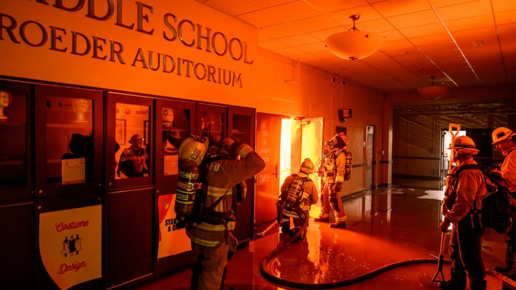 Incendies à Los Angeles : les pompiers démunis et un approvisionnement en eau aux abois