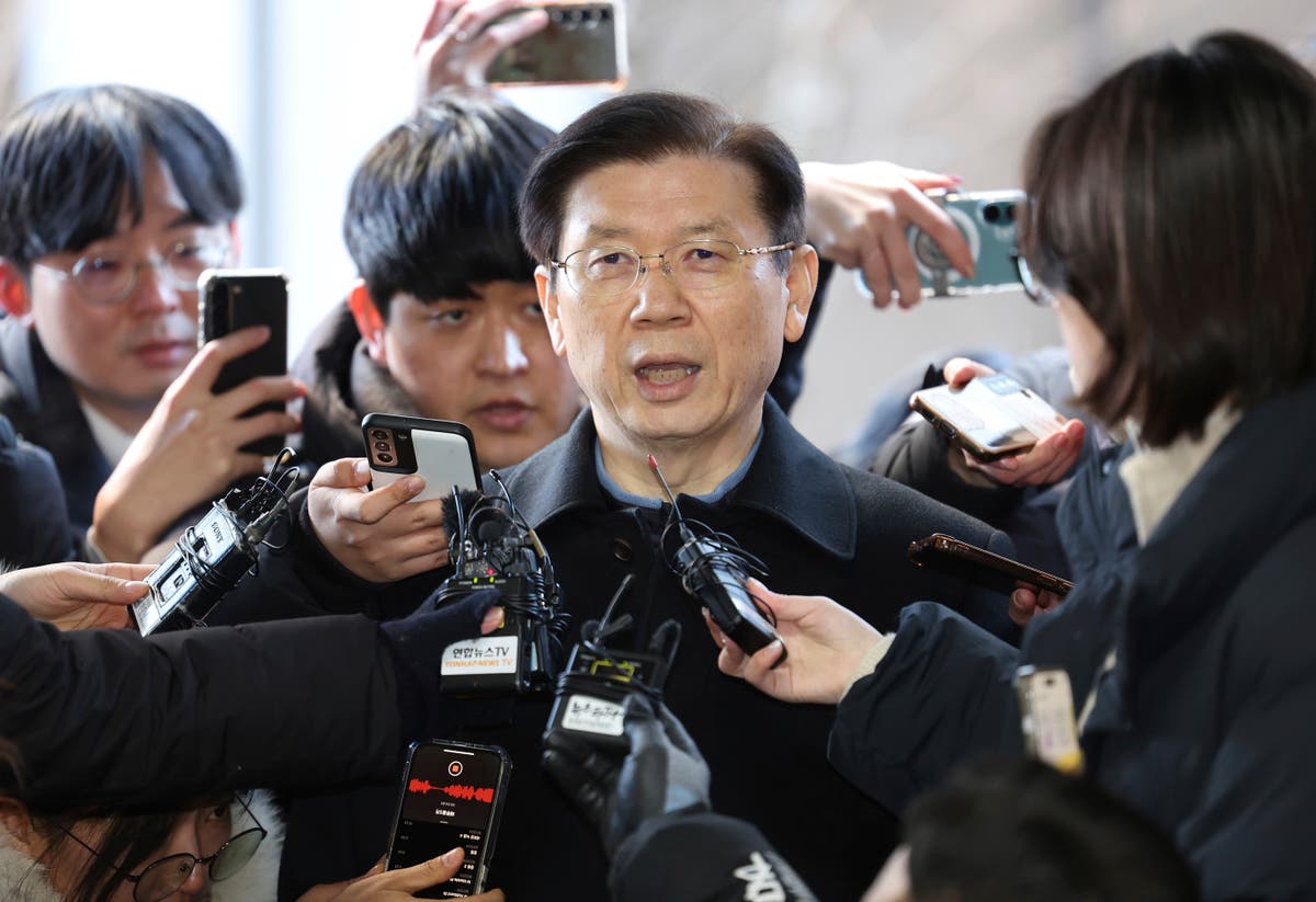 South Korean police question presidential security chief as rift over detaining president deepens