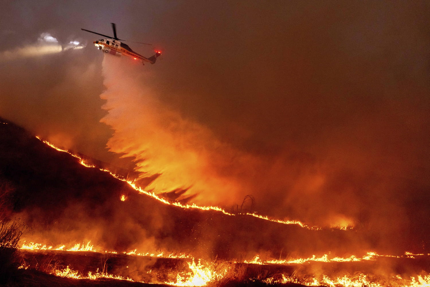 Incendies à Los Angeles : accidentels ou criminels ? Les feux encore loin d'être éteints